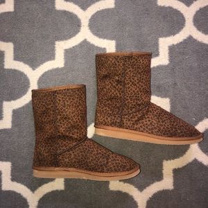Cheeta boots